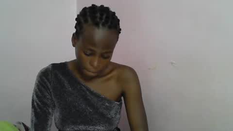 cute_sonny online show from December 15, 2024, 11:23 am