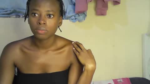 cute_sonny online show from October 13, 2025, 6:08 pm