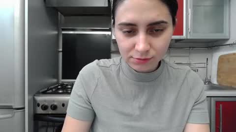 Snapshot of cute_strawberry_ chatting on December 5, 2024, 1:17 pm cute_strawberry_ online show from December 5, 2024, 1:17 pm