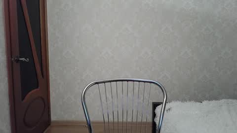 Snapshot of cute_strawberry_ chatting on December 6, 2024, 6:17 pm cute_strawberry_ online show from December 6, 2024, 6:17 pm