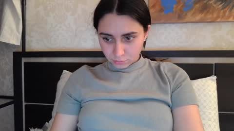 Snapshot of cute_strawberry_ chatting on December 9, 2024, 4:47 pm cute_strawberry_ online show from December 9, 2024, 4:47 pm