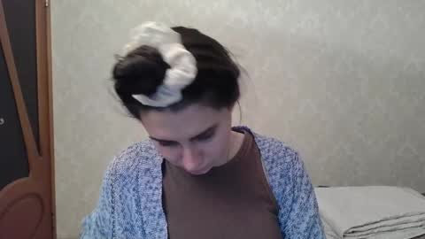 Snapshot of cute_strawberry_ chatting on December 17, 2024, 5:58 pm cute_strawberry_ online show from December 17, 2024, 5:58 pm