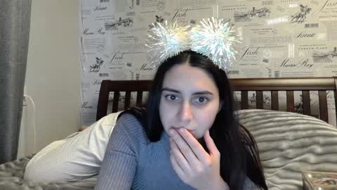 Snapshot of cute_strawberry_ chatting on December 24, 2024, 9:28 am cute_strawberry_ online show from December 24, 2024, 9:28 am