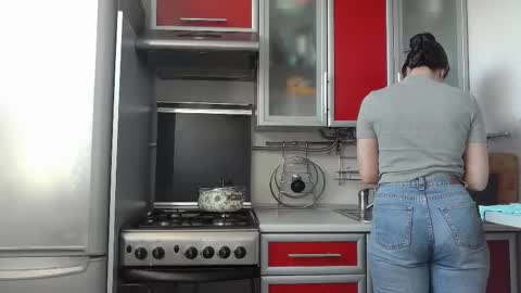 Snapshot of cute_strawberry_ chatting on February 10, 2025, 7:47 am cute_strawberry_ online show from February 10, 2025, 7:47 am