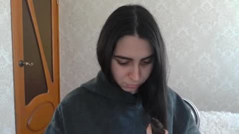 Snapshot of cute_strawberry_ chatting on February 20, 2025, 12:47 pm cute_strawberry_ online show from February 20, 2025, 12:47 pm