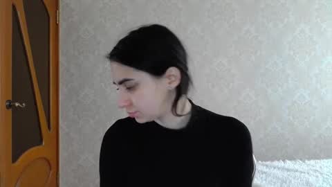 Snapshot of cute_strawberry_ chatting on February 24, 2025, 7:33 am cute_strawberry_ online show from February 24, 2025, 7:33 am