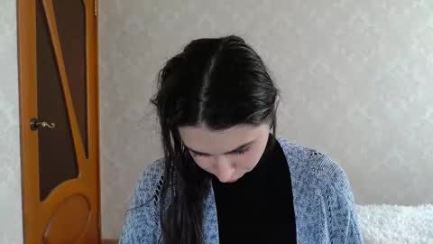 Snapshot of cute_strawberry_ chatting on February 24, 2025, 12:05 pm cute_strawberry_ online show from February 24, 2025, 12:05 pm