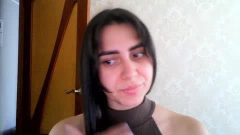Snapshot of cute_strawberry_ chatting on September 11, 2025, 7:30 am cute_strawberry_ online show from September 11, 2025, 7:30 am