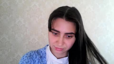 Snapshot of cute_strawberry_ chatting on October 8, 2025, 8:12 am cute_strawberry_ online show from October 8, 2025, 8:12 am