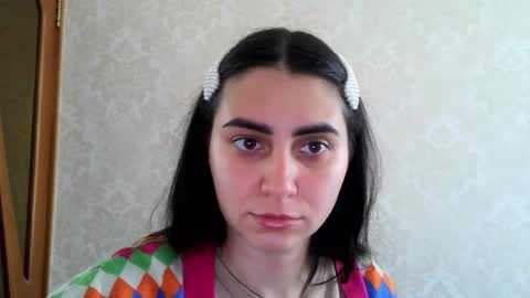 Snapshot of cute_strawberry_ chatting on October 17, 2025, 8:28 am cute_strawberry_ online show from October 17, 2025, 8:28 am