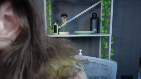 Snapshot of cute_sun_lovers chatting on July 3, 2026, 1:17 pm Aria online show from July 3, 2026, 1:17 pm