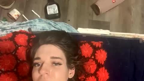 cutealisandra online show from February 7, 2026, 5:22 am