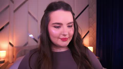 Amber online show from April 19, 2026, 12:33 am