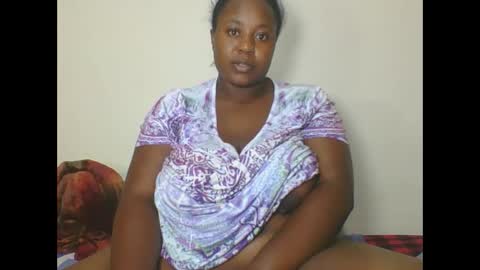 AURELIA online show from September 24, 2025, 9:51 pm