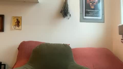 CuteBalloons online show from December 2, 2025, 5:41 pm