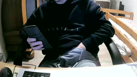 Snapshot of cuteboy090 chatting on March 26, 2026, 4:12 pm Cuteboy090 online show from March 26, 2026, 4:12 pm