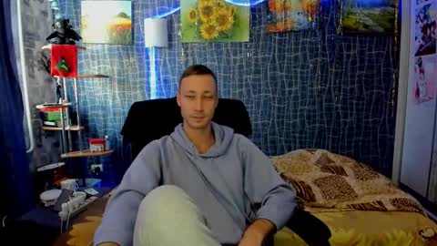 cuteboy228 online show from January 19, 2026, 12:31 pm