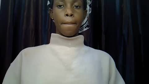 Snapshot of cutecherie chatting on September 21, 2025, 6:42 pm cutecherie online show from September 21, 2025, 6:42 pm