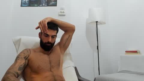 Snapshot of cuteeboy chatting on October 2, 2025, 5:47 am cuteeboy online show from October 2, 2025, 5:47 am