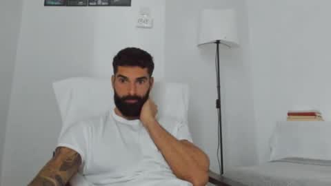 Snapshot of cuteeboy chatting on October 20, 2025, 6:47 am cuteeboy online show from October 20, 2025, 6:47 am