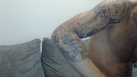 Snapshot of cuteeboy chatting on November 5, 2025, 6:57 am cuteeboy online show from November 5, 2025, 6:57 am