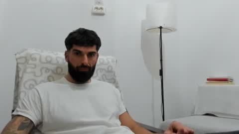 cuteeboy online show from December 21, 2025, 8:49 pm