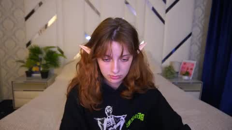 Snapshot of cuteefoxy chatting on October 30, 2025, 3:02 pm Foxy online show from October 30, 2025, 3:02 pm