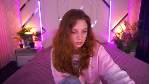 Snapshot of cuteefoxy chatting on November 27, 2025, 2:41 pm Foxy online show from November 27, 2025, 2:41 pm