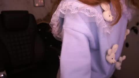 Foxy online show from April 21, 2026, 12:55 pm