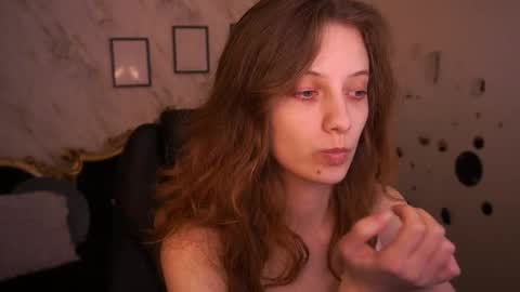 Foxy online show from April 24, 2026, 12:40 pm