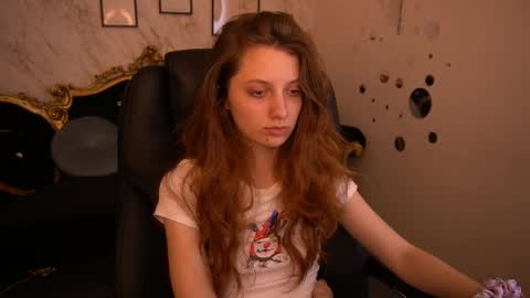 Snapshot of cuteefoxy chatting on June 9, 2026, 1:01 pm Foxy online show from June 9, 2026, 1:01 pm