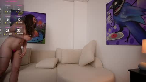 Mia online show from September 26, 2025, 9:30 pm