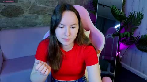 cuteglory online show from February 16, 2026, 1:35 am