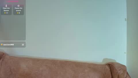 tell me jess   online show from October 31, 2025, 4:24 am