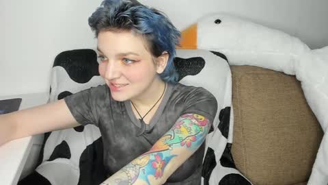 Snapshot of cutemetalgoddess chatting on December 4, 2024, 12:52 am Alice online show from December 4, 2024, 12:52 am