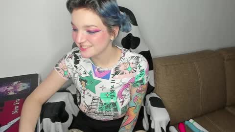 Snapshot of cutemetalgoddess chatting on December 10, 2024, 1:54 am Alice online show from December 10, 2024, 1:54 am