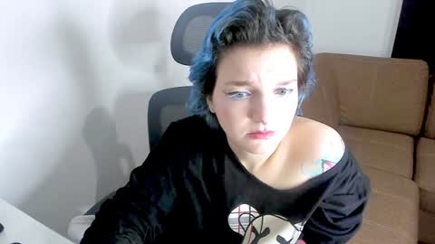 Snapshot of cutemetalgoddess chatting on December 29, 2024, 4:05 am Alice online show from December 29, 2024, 4:05 am