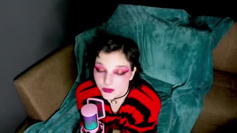 Snapshot of cutemetalgoddess chatting on January 22, 2025, 4:02 am Alice online show from January 22, 2025, 4:02 am