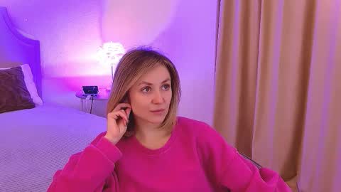 cutemirage online show from November 24, 2025, 2:50 pm