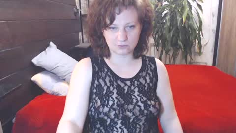 Snapshot of cutemoan chatting on June 14, 2026, 8:33 pm Rita online show from June 14, 2026, 8:33 pm