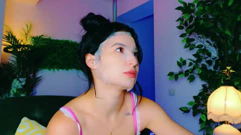 cuteness__girl online show from September 18, 2025, 6:04 am