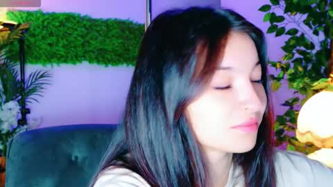 cuteness__girl online show from October 18, 2025, 7:20 am