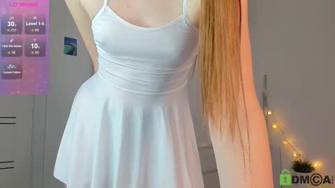 Snapshot of cutenessnicole chatting on September 17, 2025, 10:11 pm cutenessnicole online show from September 17, 2025, 10:11 pm