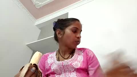 cutepayel online show from March 10, 2025, 9:53 am
