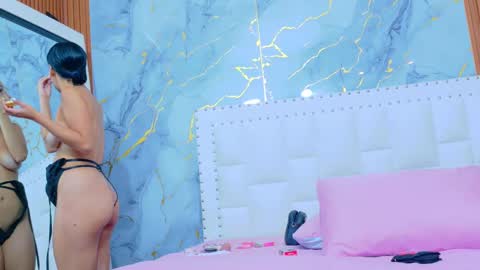 cutepetitee online show from November 22, 2025, 7:13 pm