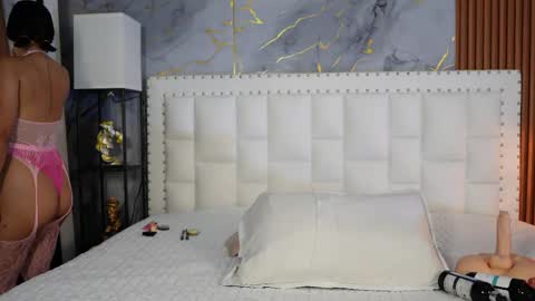 Snapshot of cutepetitee chatting on May 6, 2026, 8:03 pm cutepetitee online show from May 6, 2026, 8:03 pm