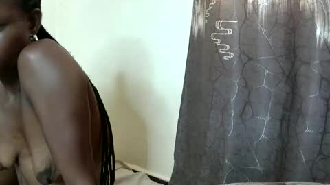 Snapshot of cutequeen8 chatting on December 8, 2024, 7:26 am Cutequeen8 online show from December 8, 2024, 7:26 am