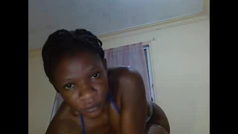 Snapshot of cutequeen8 chatting on February 13, 2025, 2:56 am Cutequeen8 online show from February 13, 2025, 2:56 am