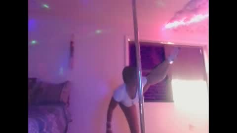 mary mack online show from December 22, 2025, 4:59 pm