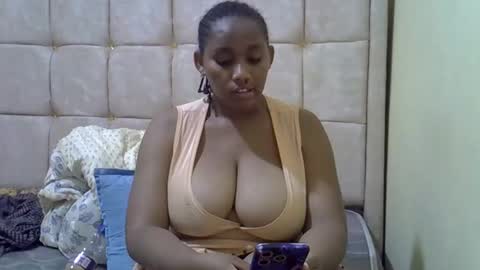 cutestebony1 online show from October 8, 2025, 2:53 am